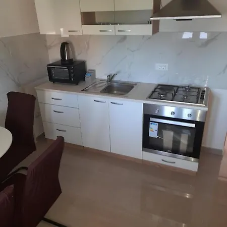 With Parking Space - 21598 * 扎达尔